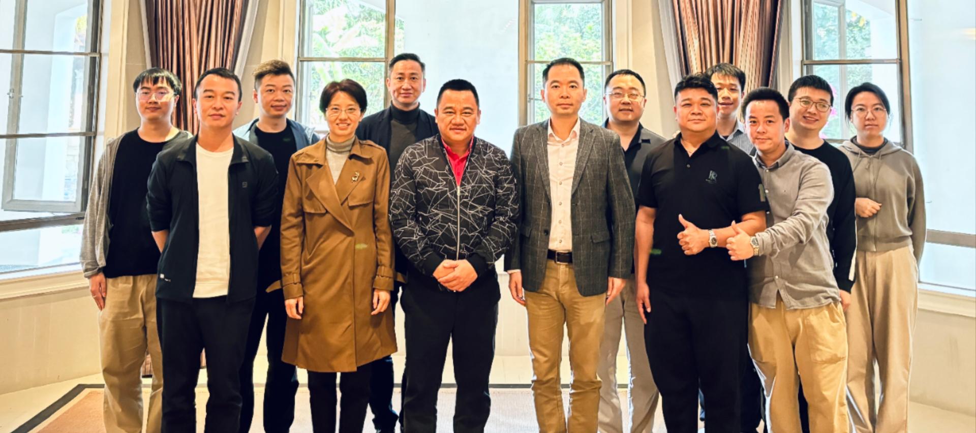 爱情岛论坛
举办校友春茗会——共话发展新篇章